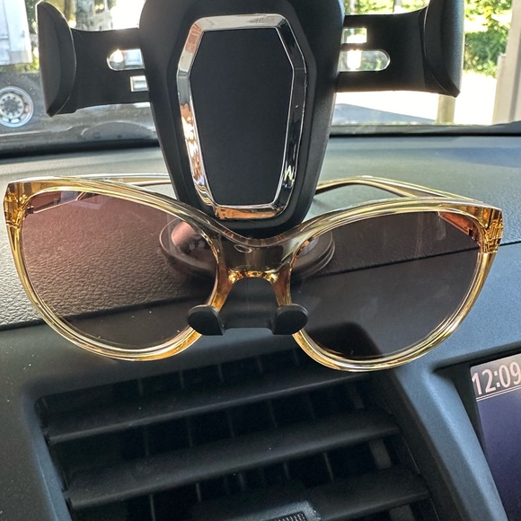 Beautiful women’s Harley Davidson sunglasses - Picture 7 of 10